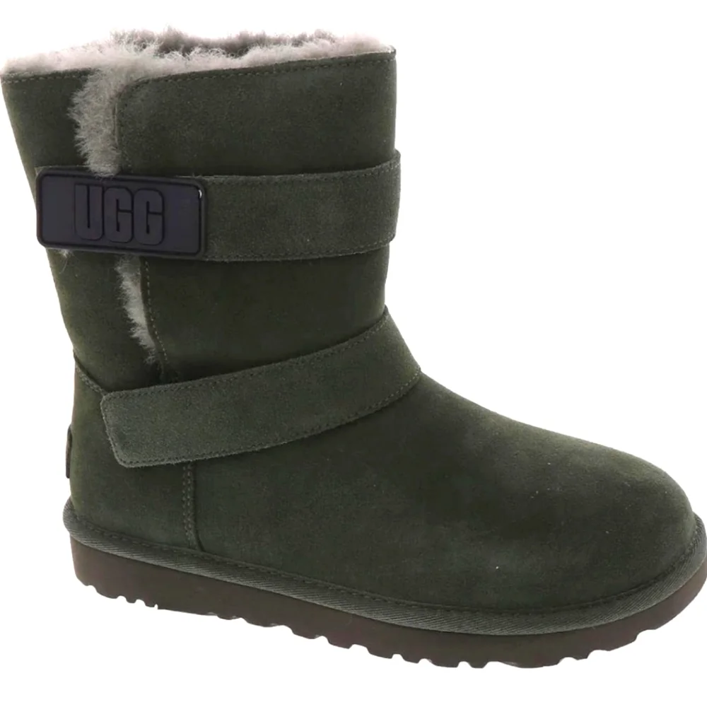 New UGG Women's Bailey Graphic Logo Strap Boot Forest Green Size US 7 No Box